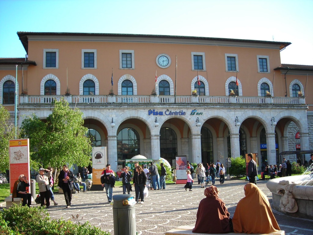 PIsa Centrale train station