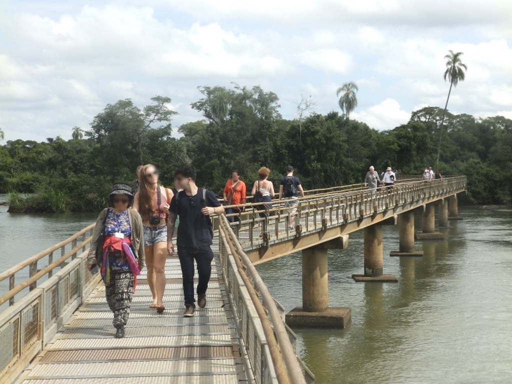 Iguazú Falls - Iguazú River